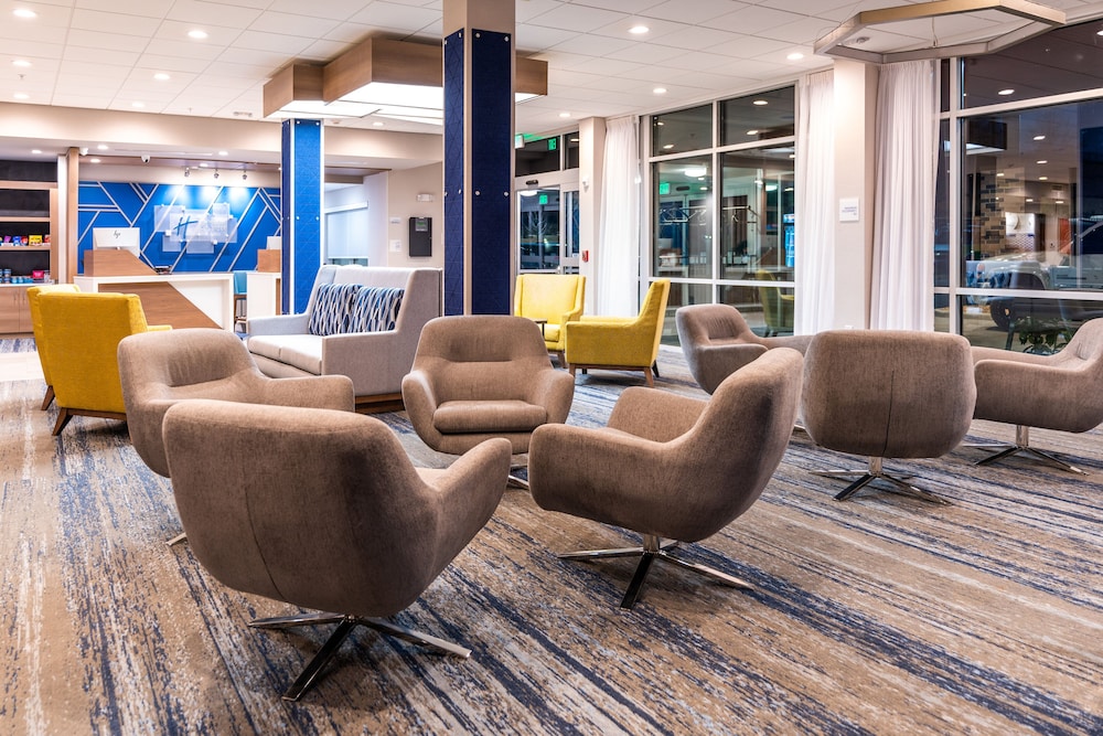 holiday inn express and suites charlottesville an ihg hotel
