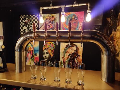 hotel laureles de la villa