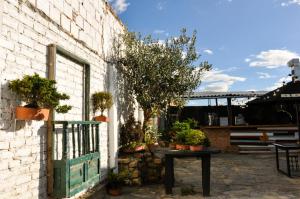 hotel laureles de la villa