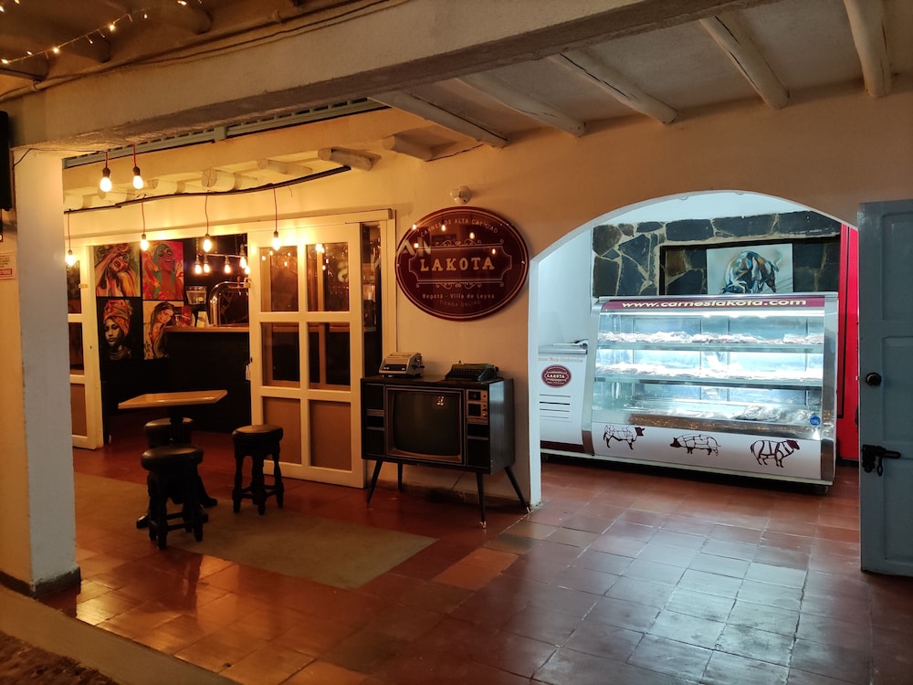 hotel laureles de la villa