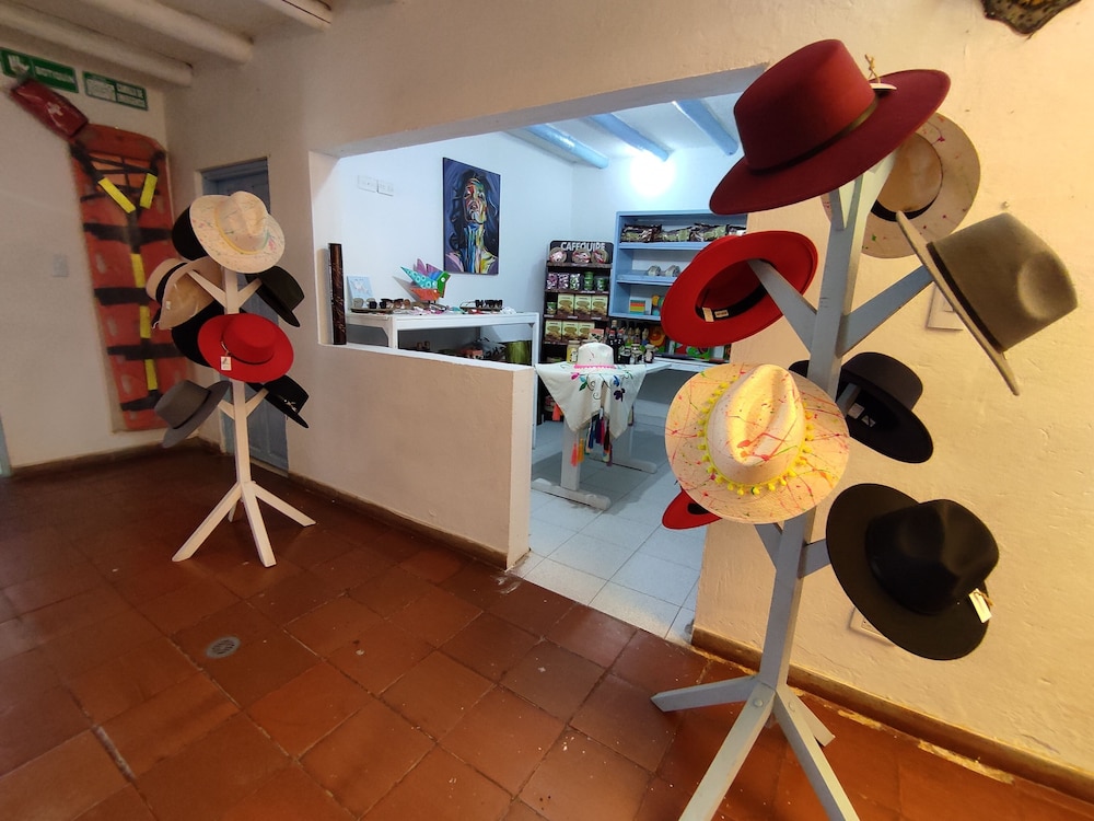 hotel laureles de la villa