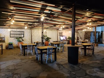 hotel laureles de la villa