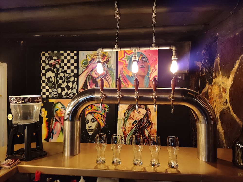 hotel laureles de la villa