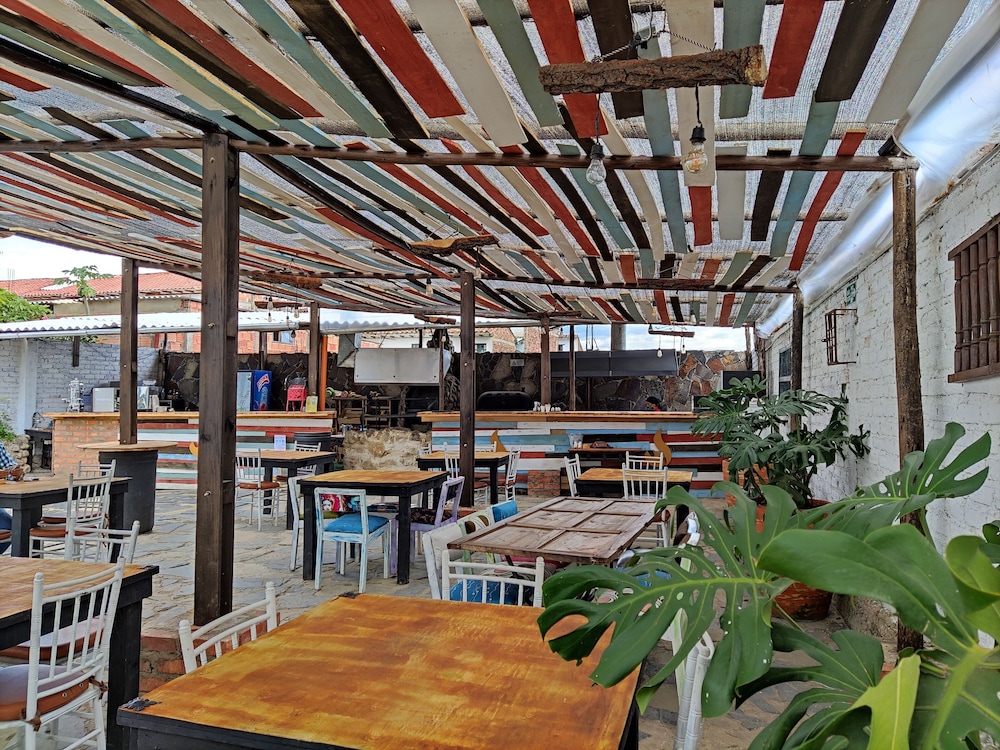 hotel laureles de la villa