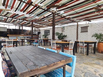 hotel laureles de la villa