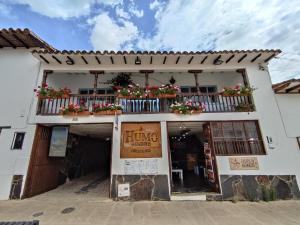 hotel laureles de la villa