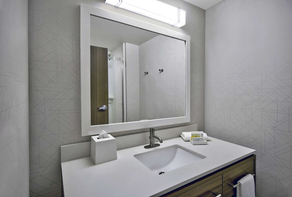 home2 suites by hilton whitestown indianapolis nw