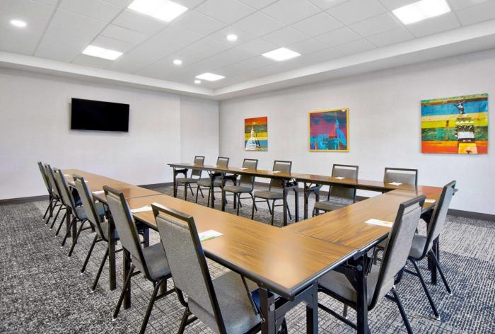 home2 suites by hilton whitestown indianapolis nw