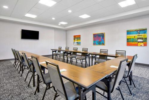 home2 suites by hilton whitestown indianapolis nw