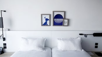 hotel indigo cagnes sur mer an ihg hotel