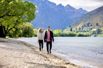 holiday inn queenstown remarkables park an ihg hotel