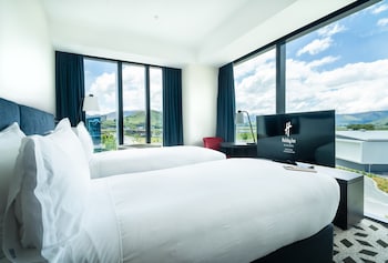 holiday inn queenstown remarkables park an ihg hotel