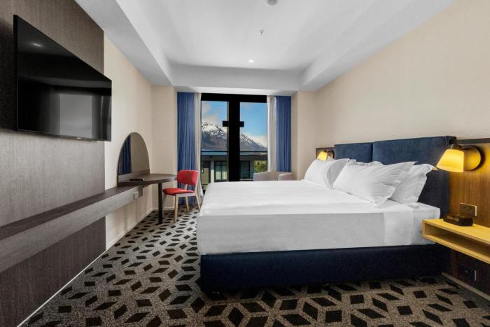 holiday inn queenstown remarkables park an ihg hotel