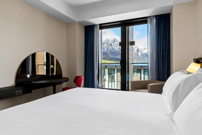 holiday inn queenstown remarkables park an ihg hotel