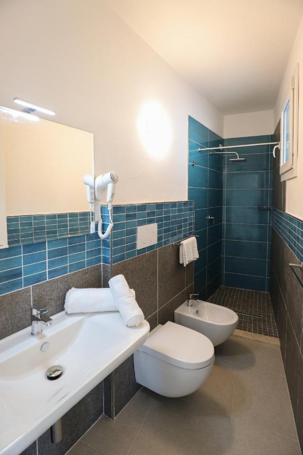 the square castelsardo