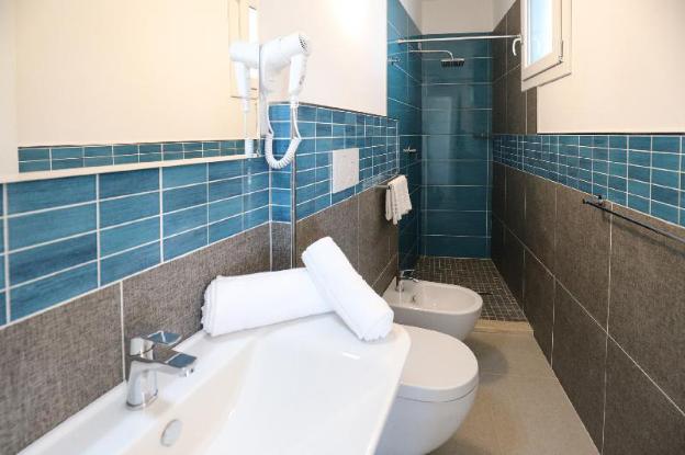 the square castelsardo