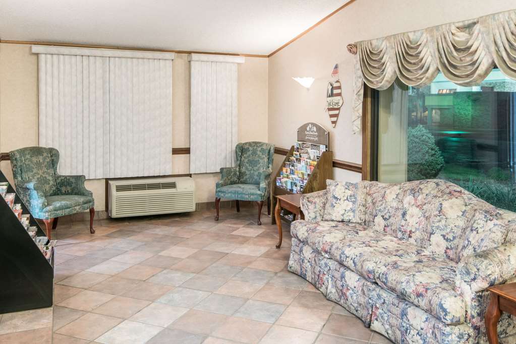 knights inn canton