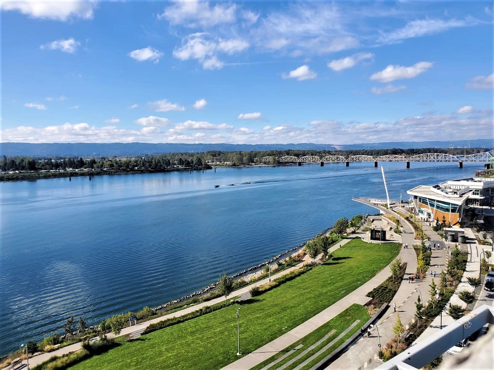 indigo vancouver dwtn portland area
