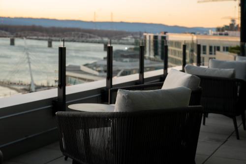 indigo vancouver dwtn portland area