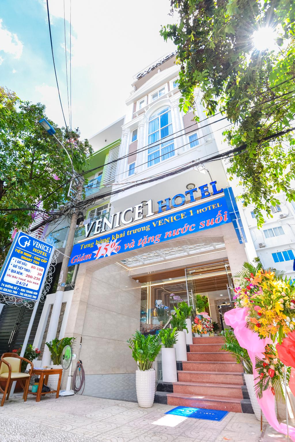 venice 1 hotel