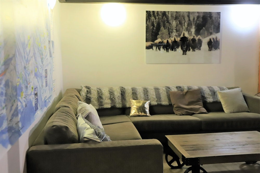 sowell residences cret voland