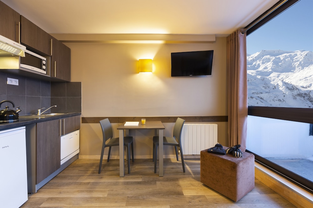 sowell residences cret voland