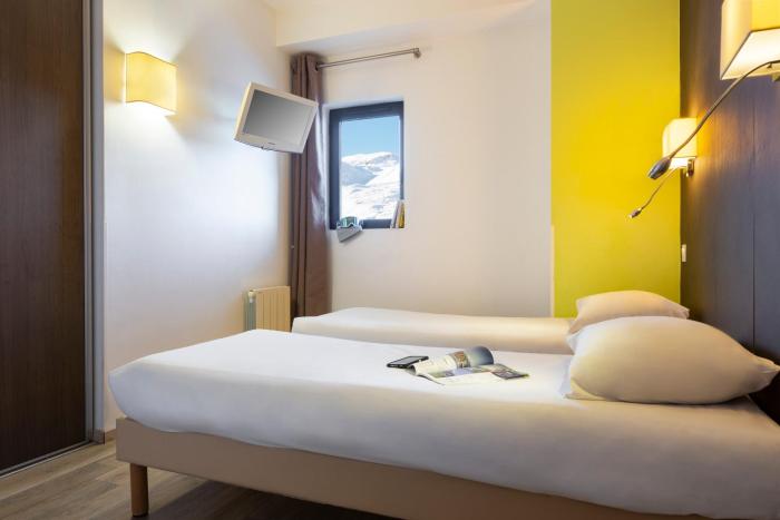 sowell residences cret voland