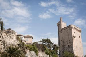 zenao apparthotel villeneuve les avignon