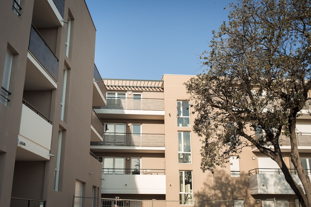 villeneuve les avignon