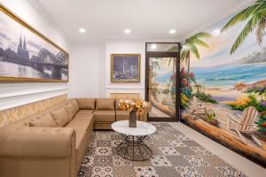 bella merry hotel and apartment