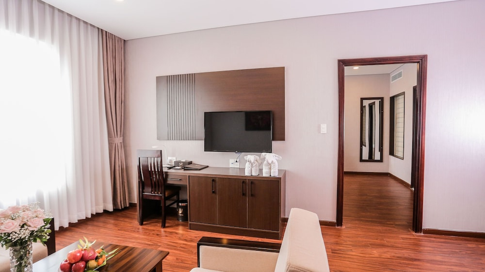 elephants hotel buon ma thuot