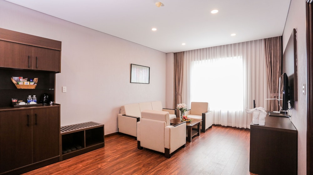 elephants hotel buon ma thuot