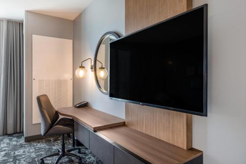 crowne plaza kearney an ihg hotel