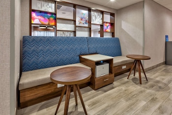 Hampton Inn Danville, Va,Virginia>>Danville,2.5 star