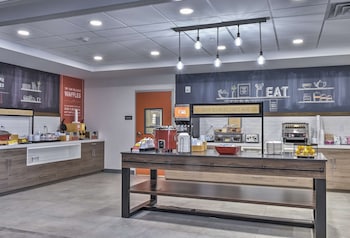 hampton inn and suites keene