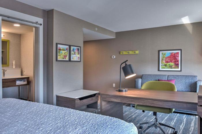 hampton inn and suites keene
