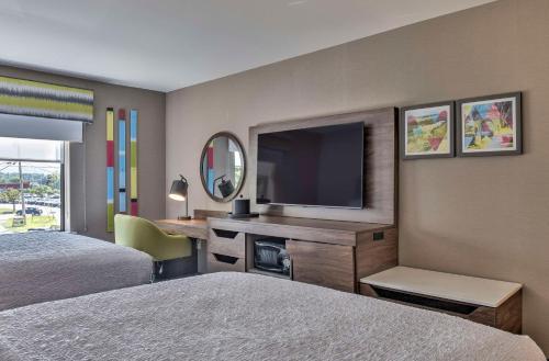 hampton inn and suites keene