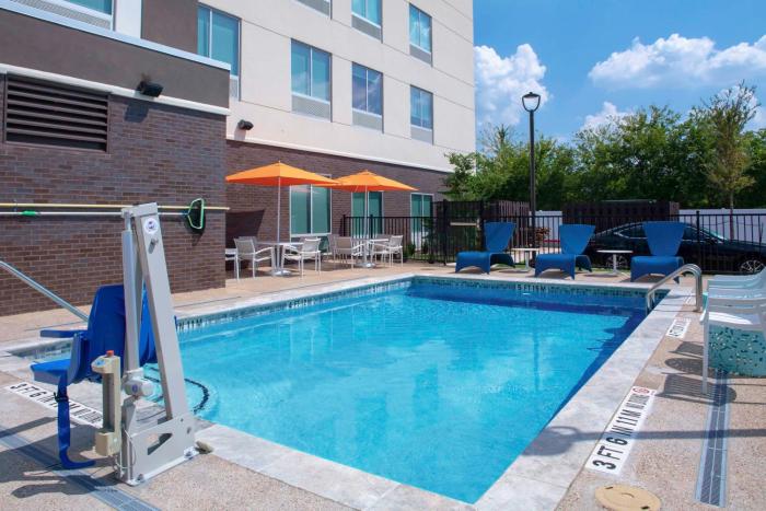 hampton inn and suites cedar park north austin