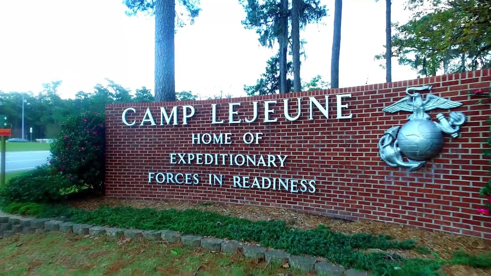 holiday inn exp and sts jacksonville camp lejeune