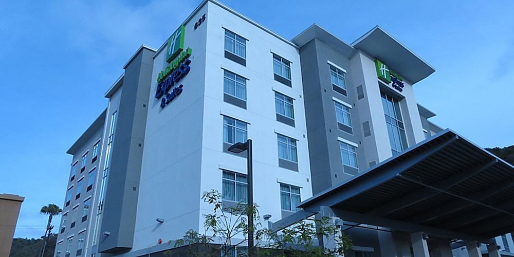 holiday inn exp and sts jacksonville camp lejeune