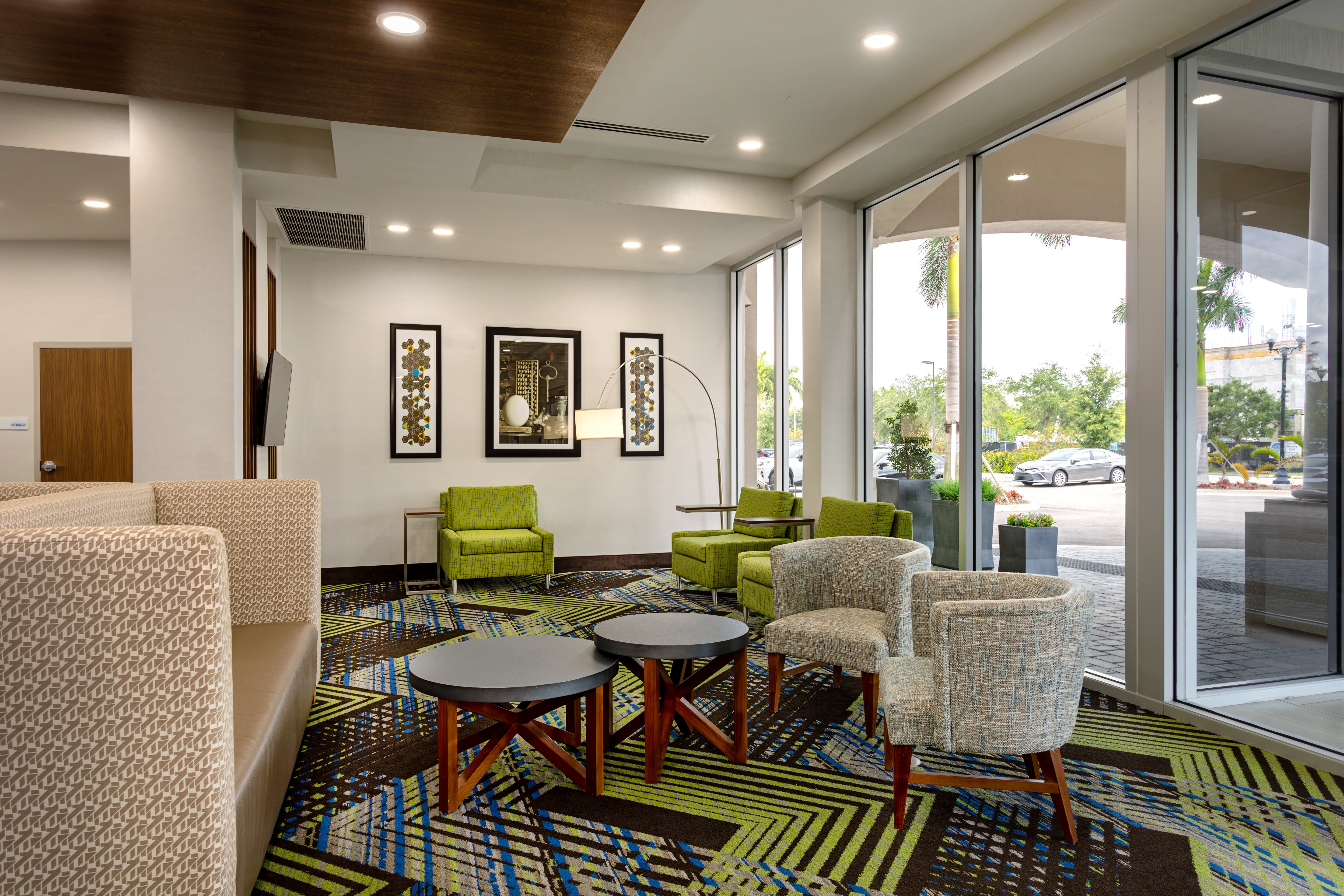 holiday inn express and suites miramar an ihg hotel