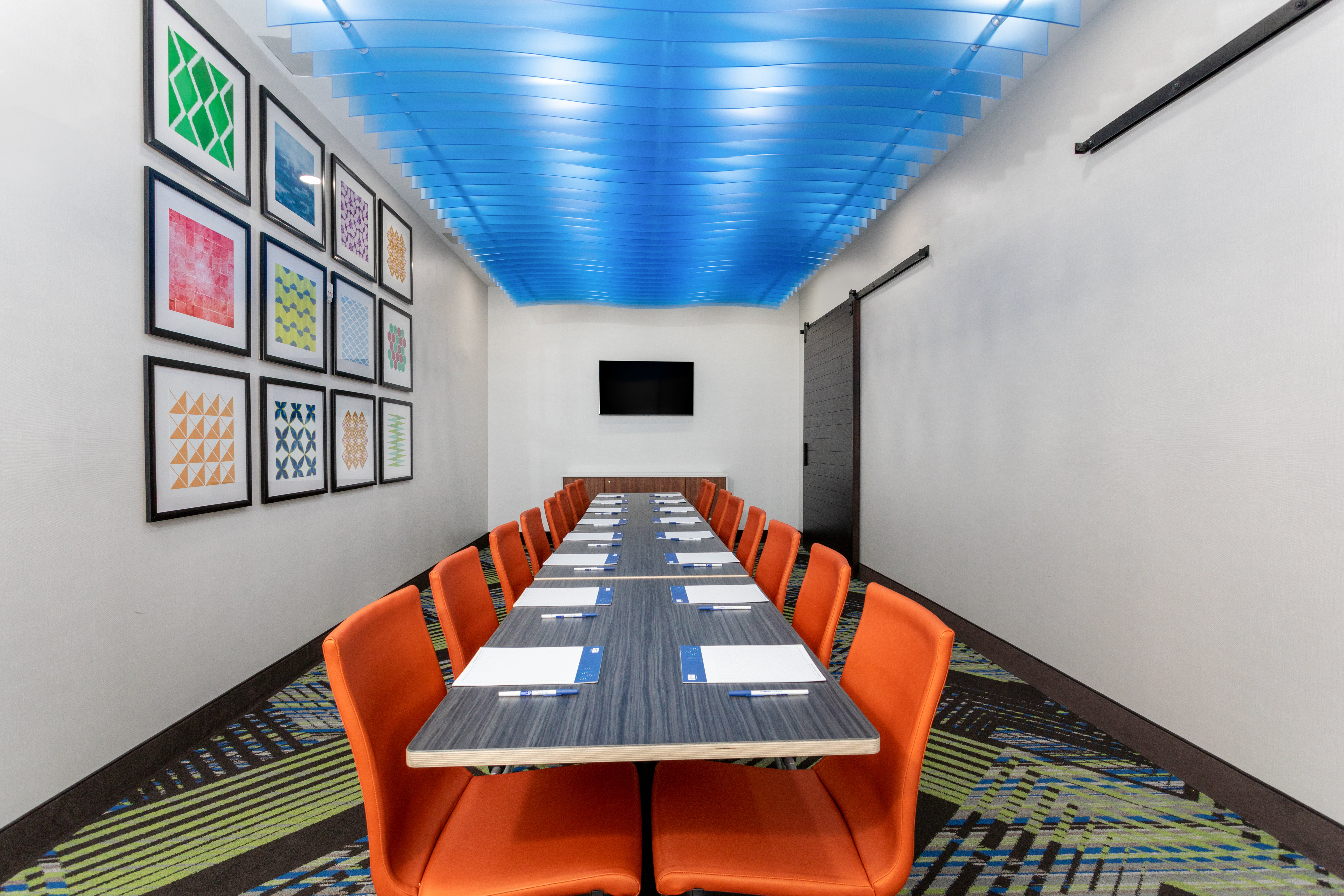 holiday inn express and suites miramar an ihg hotel