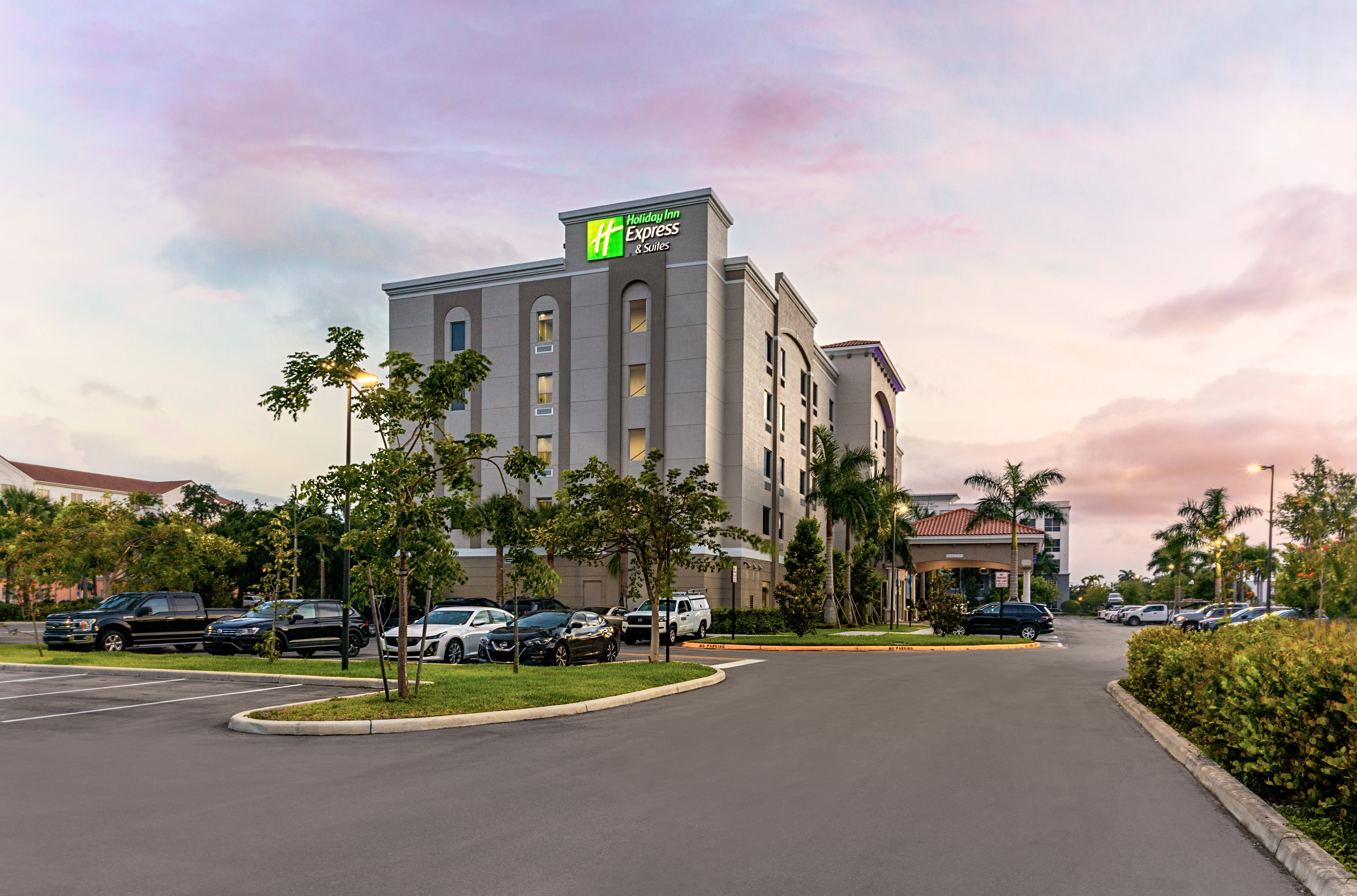holiday inn express and suites miramar an ihg hotel