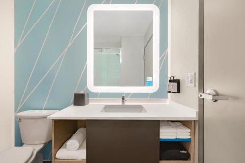 avid hotels chicago o hare des plaines