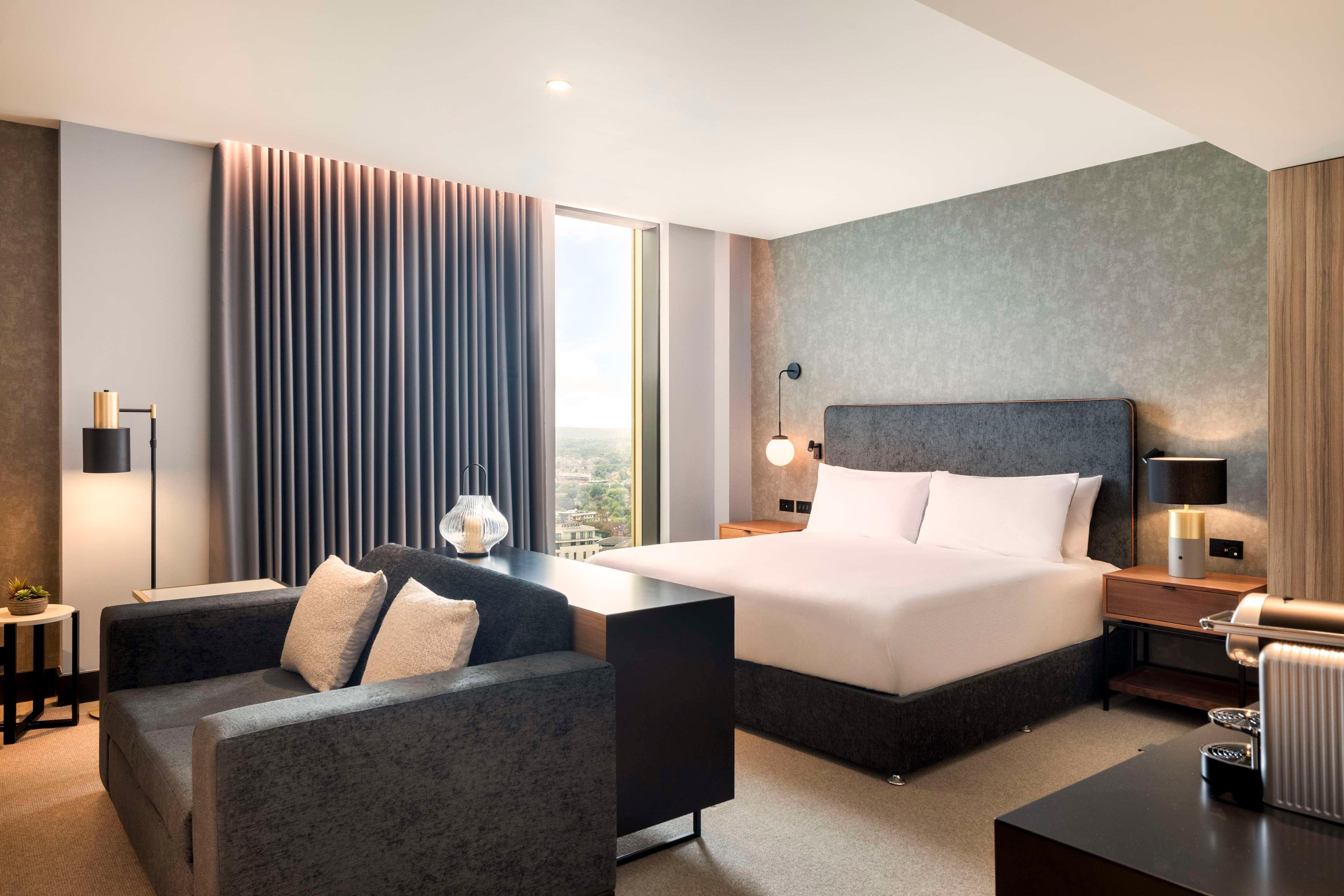 hilton woking