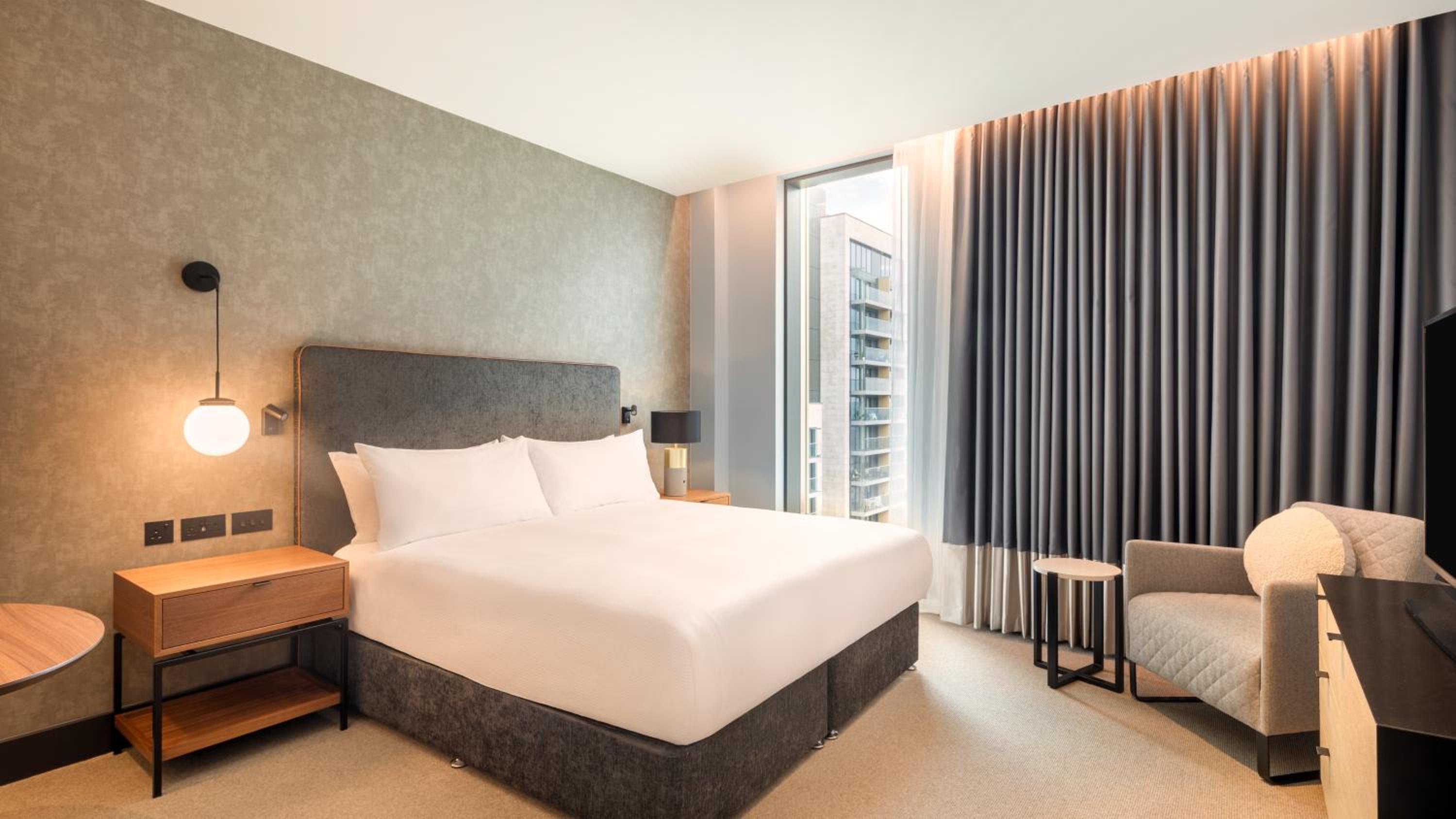 hilton woking