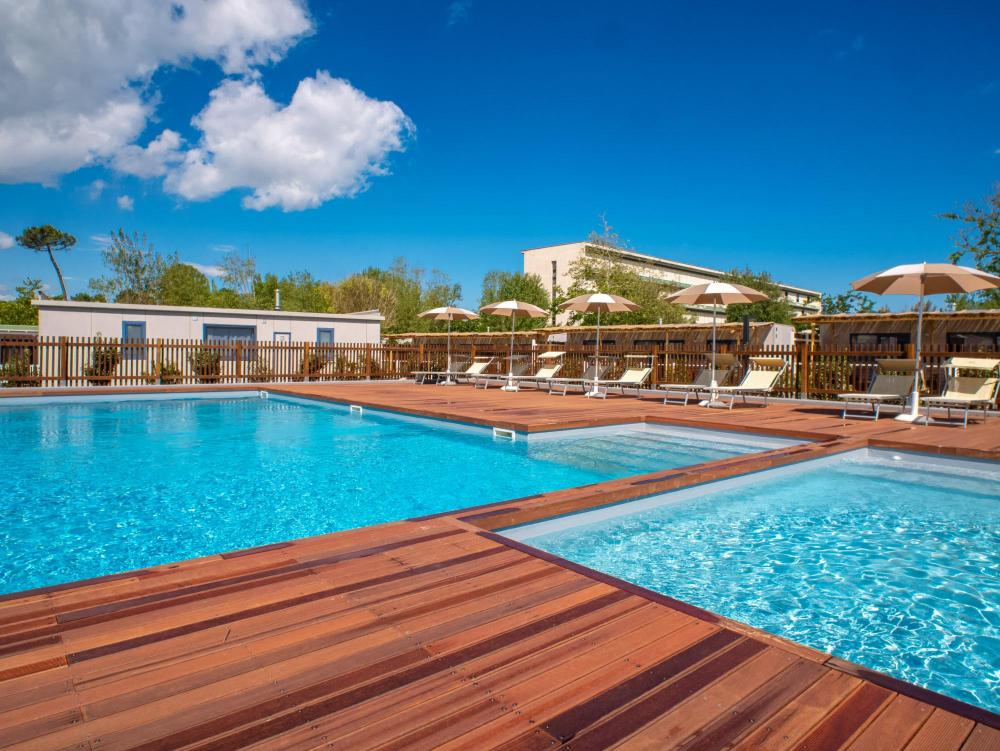 pineta beach village
