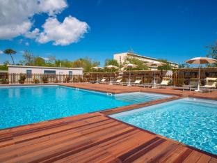 pineta beach village