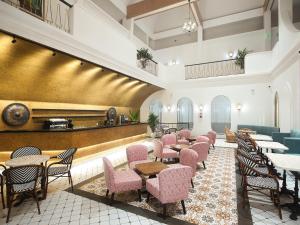 golden boutique hotel mang den