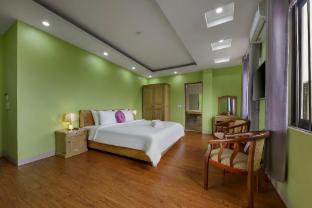 golden lotus airport hotel